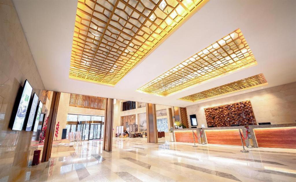 Yueyang Grand Skylight Hotel Exterior foto